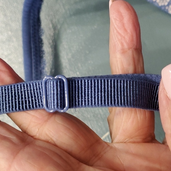 VICTORIA SECRETS BRA, 36C..lined perfect, coverage /Bonnet. Blue lace. - Picture 4 of 10